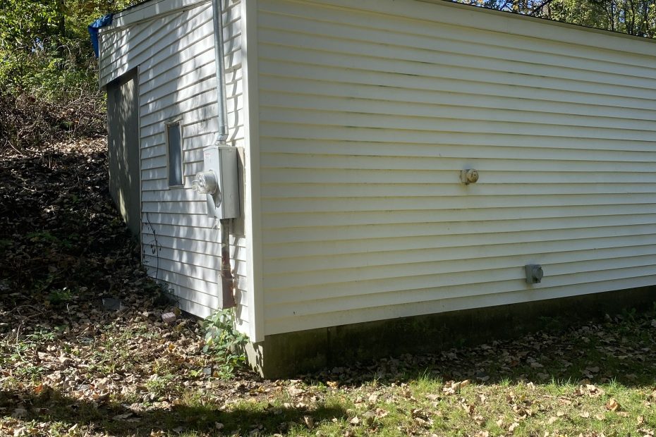 Image of a well house at Eastview Kozley in Tolland, CT